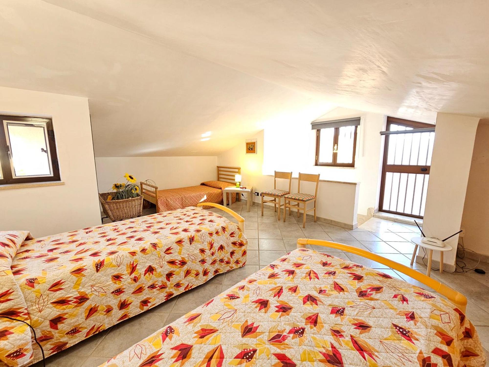 Costa Mediterranea Holiday Homes カンポフェリーチェ・ディ・ロッチェッラ エクステリア 写真