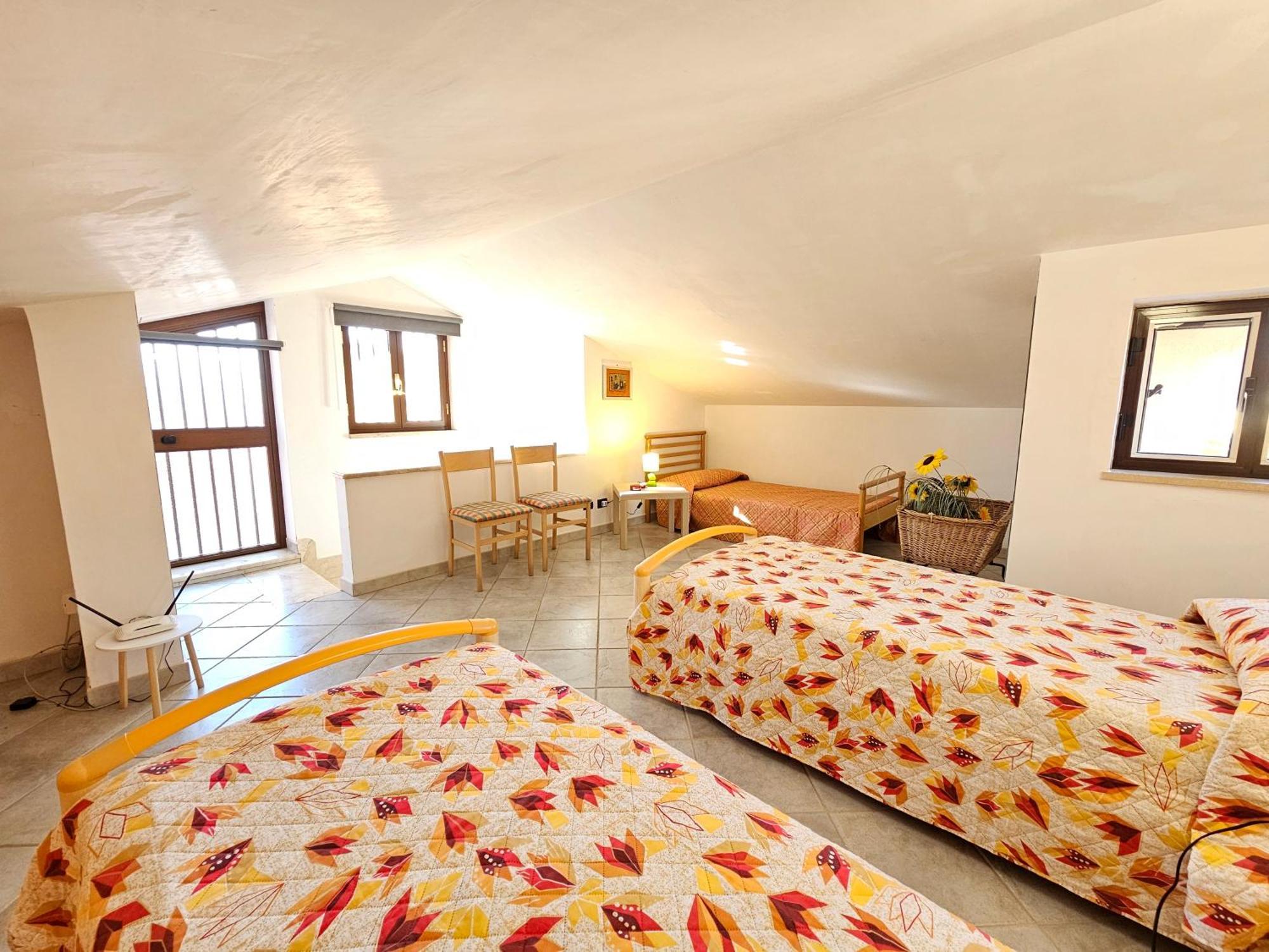 Costa Mediterranea Holiday Homes カンポフェリーチェ・ディ・ロッチェッラ 部屋 写真