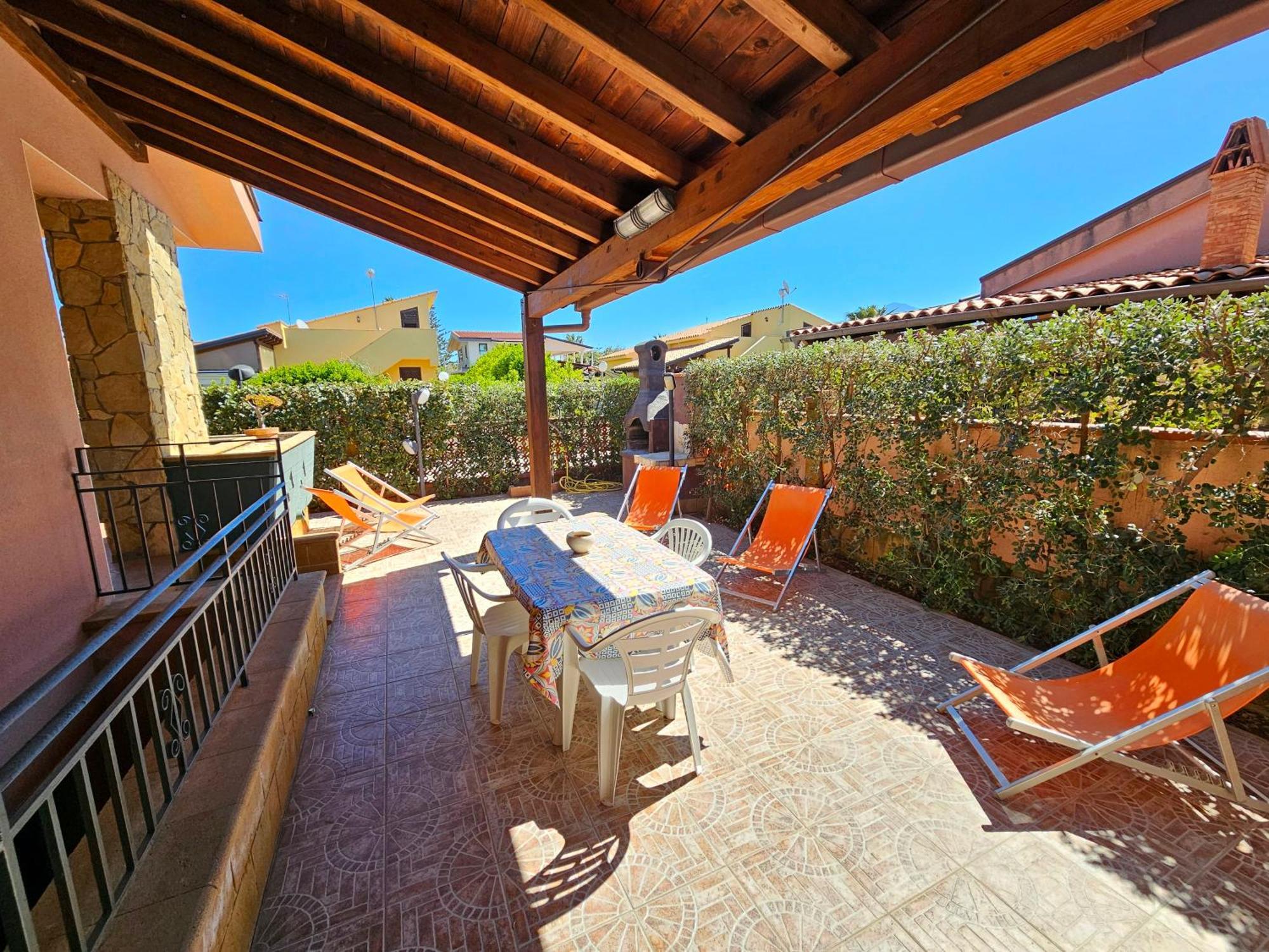 Costa Mediterranea Holiday Homes カンポフェリーチェ・ディ・ロッチェッラ エクステリア 写真