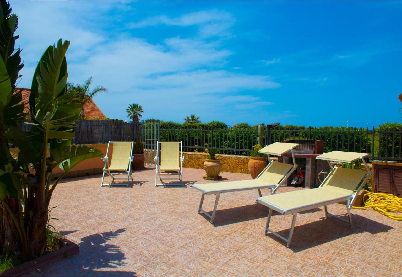 Costa Mediterranea Holiday Homes カンポフェリーチェ・ディ・ロッチェッラ エクステリア 写真