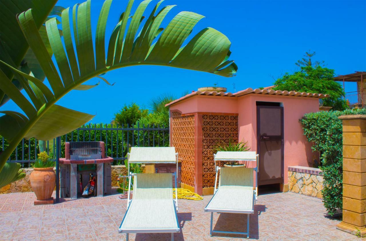 Costa Mediterranea Holiday Homes カンポフェリーチェ・ディ・ロッチェッラ エクステリア 写真