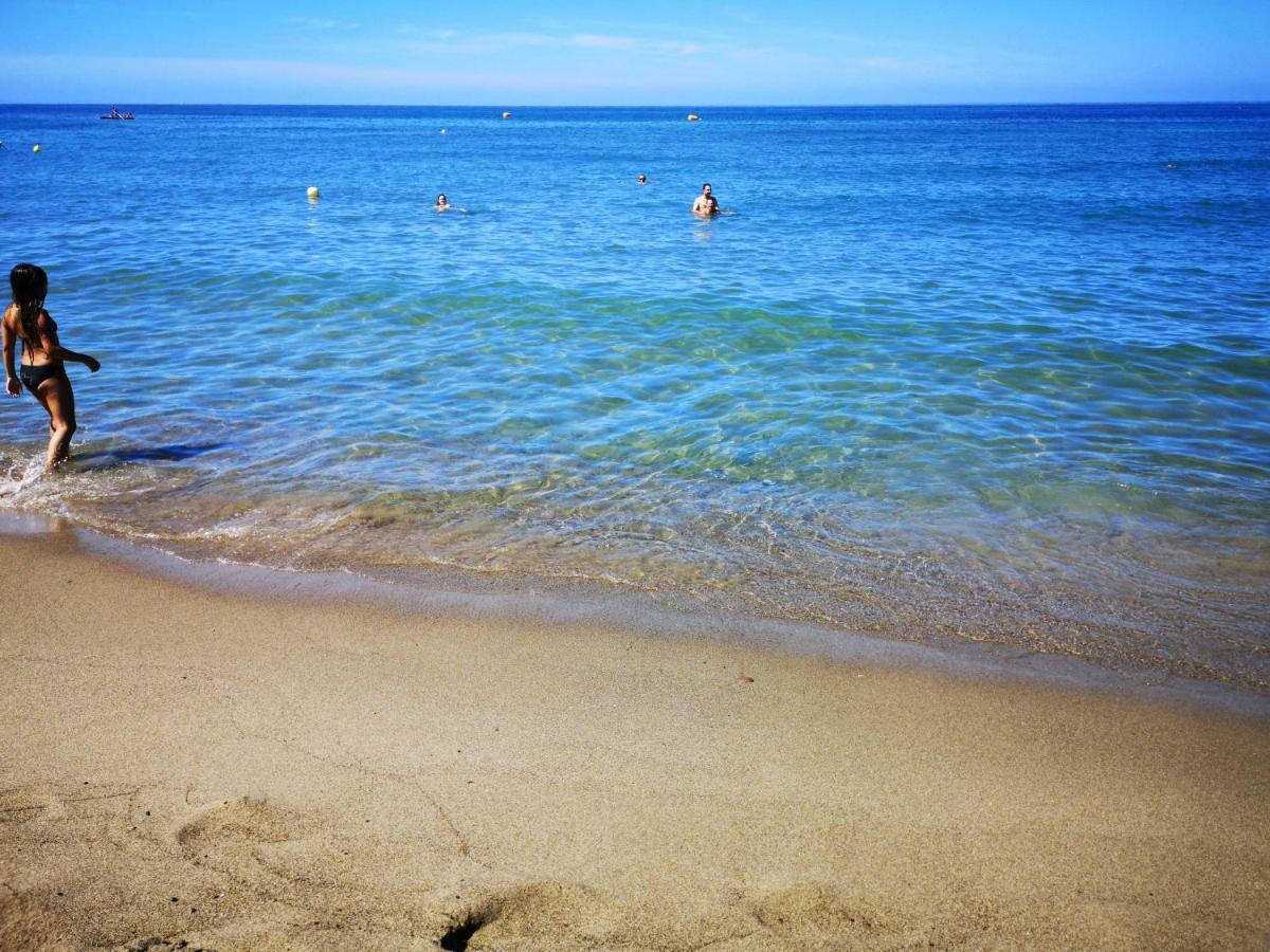 Costa Mediterranea Holiday Homes カンポフェリーチェ・ディ・ロッチェッラ エクステリア 写真